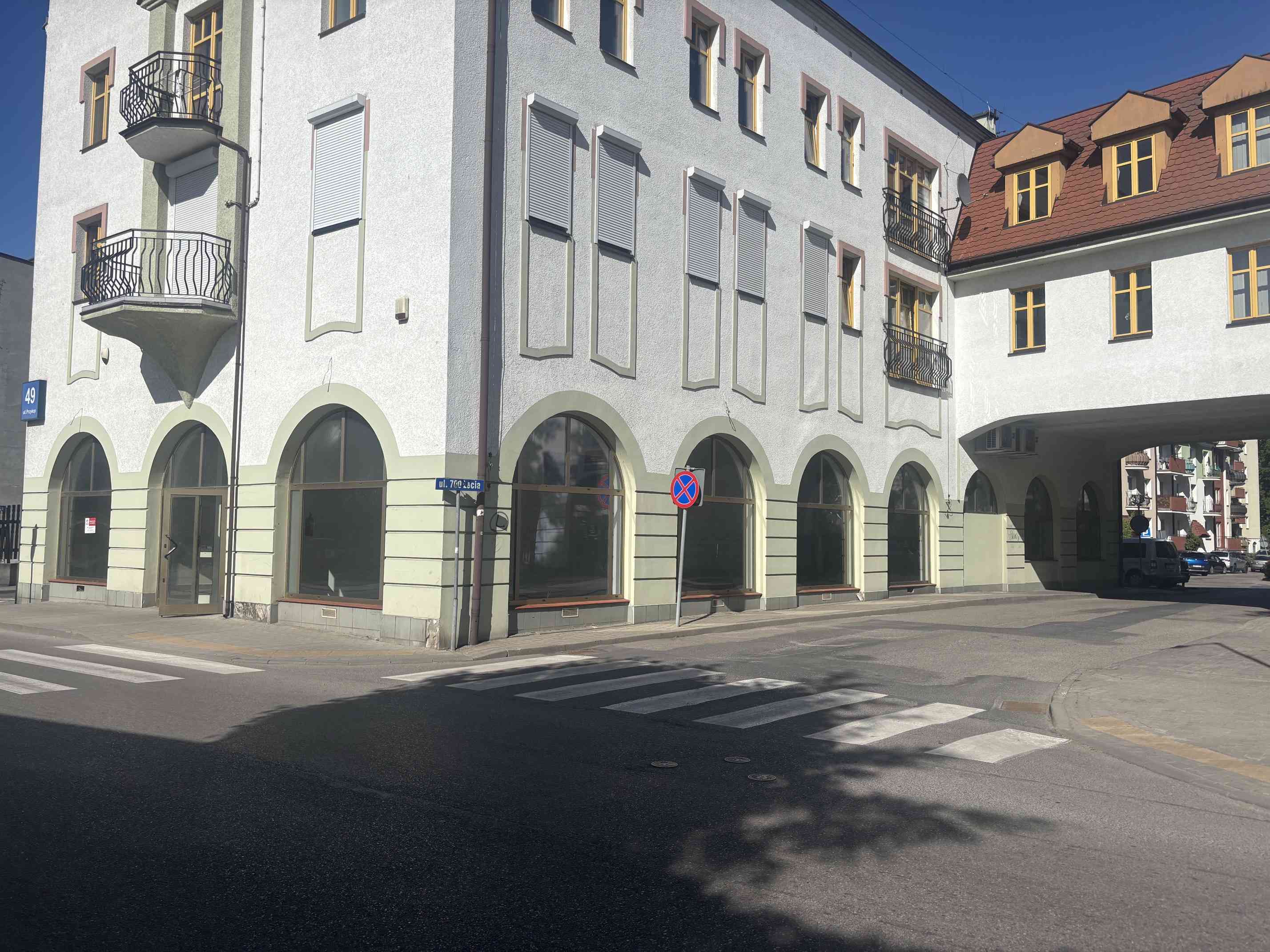 Lokal usługowy z witryną i klimatyzacją, 117 m², Brodnica - zdjęcie 1
