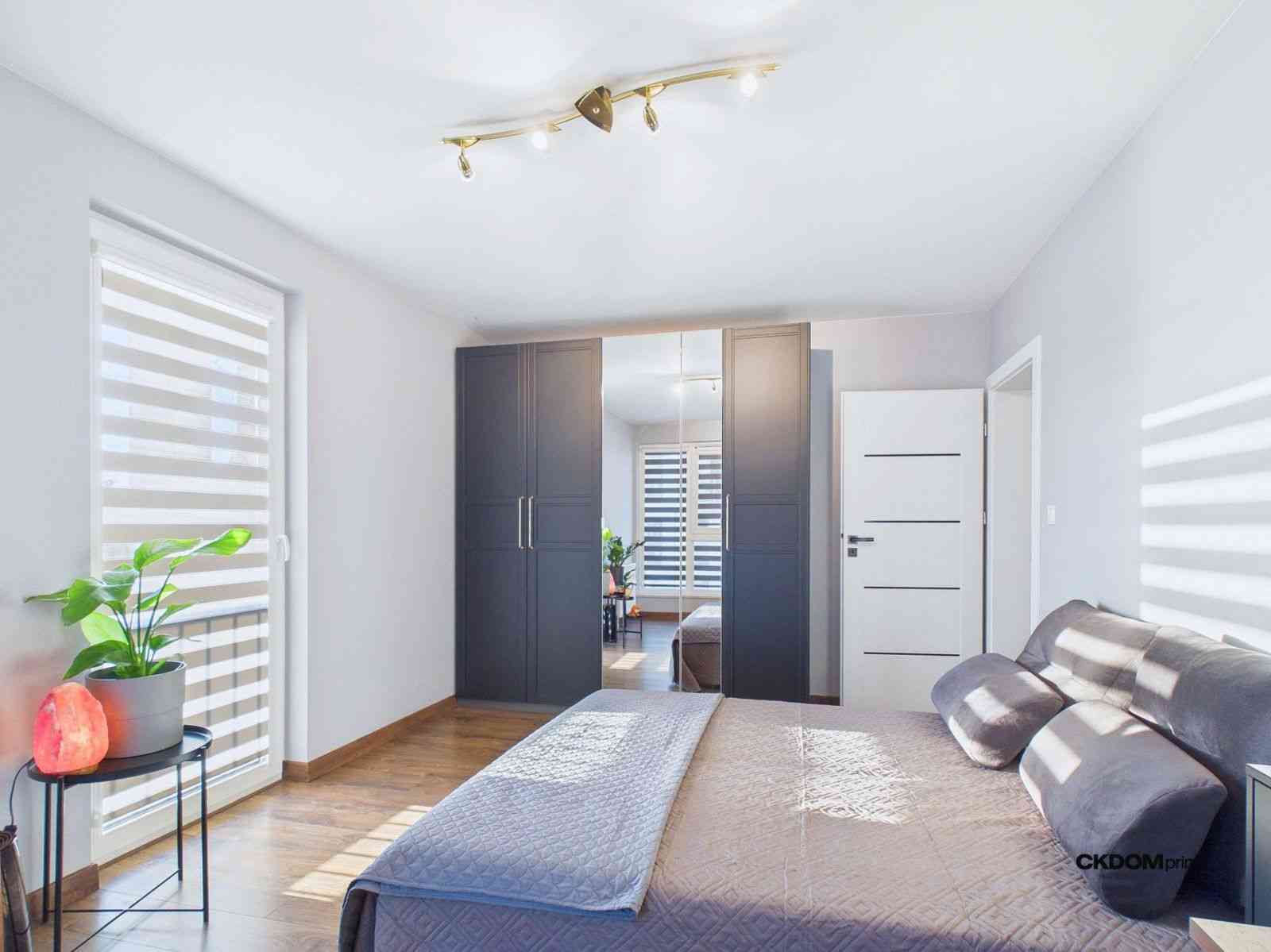 Nowoczesne 3-pokojowe mieszkanie 63,86 m² z garażem i komórką lokatorską - zdjęcie 2