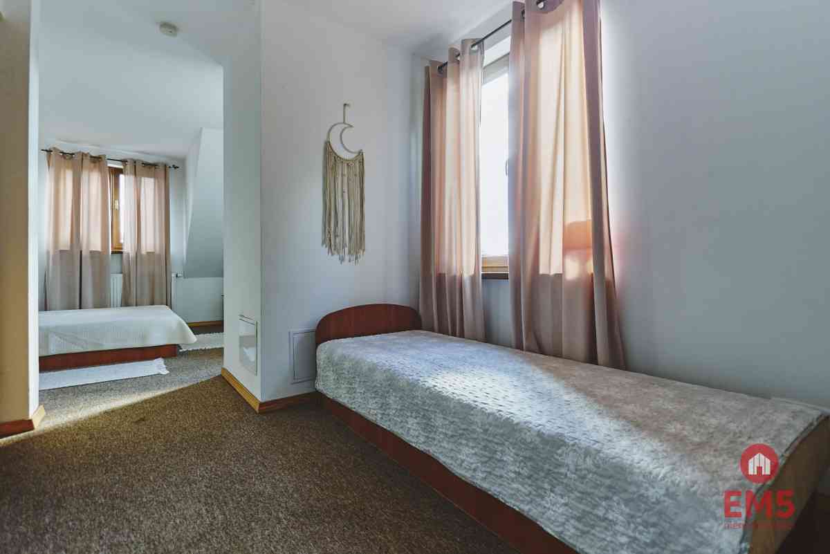 Dom drewniany 230 m² z 5 pokojami i salą na 40 osób - zdjęcie 20