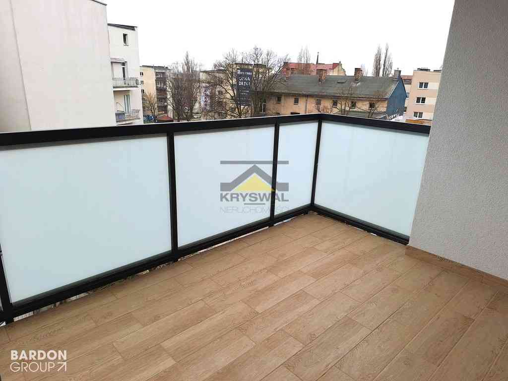 Apartament w centrum miasta z dużym tarasem! - zdjęcie 13