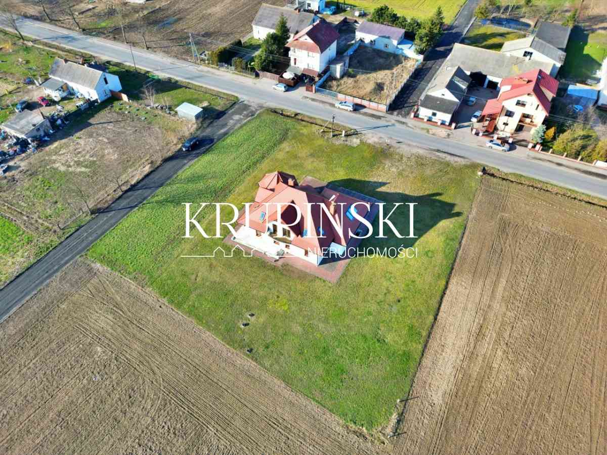Ciechocin, dom 281,2 m2, działka 3018 m2, 6 pokoi - zdjęcie 10