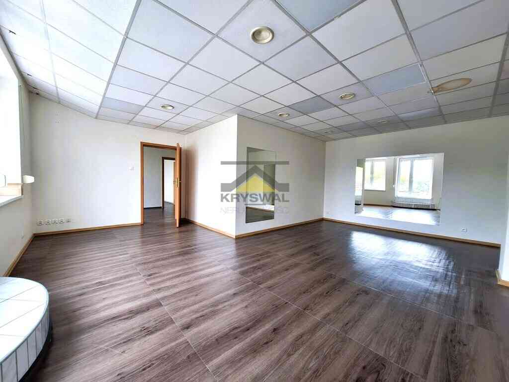 Lokal użytkowy do wynajęcia w centrum miasta.