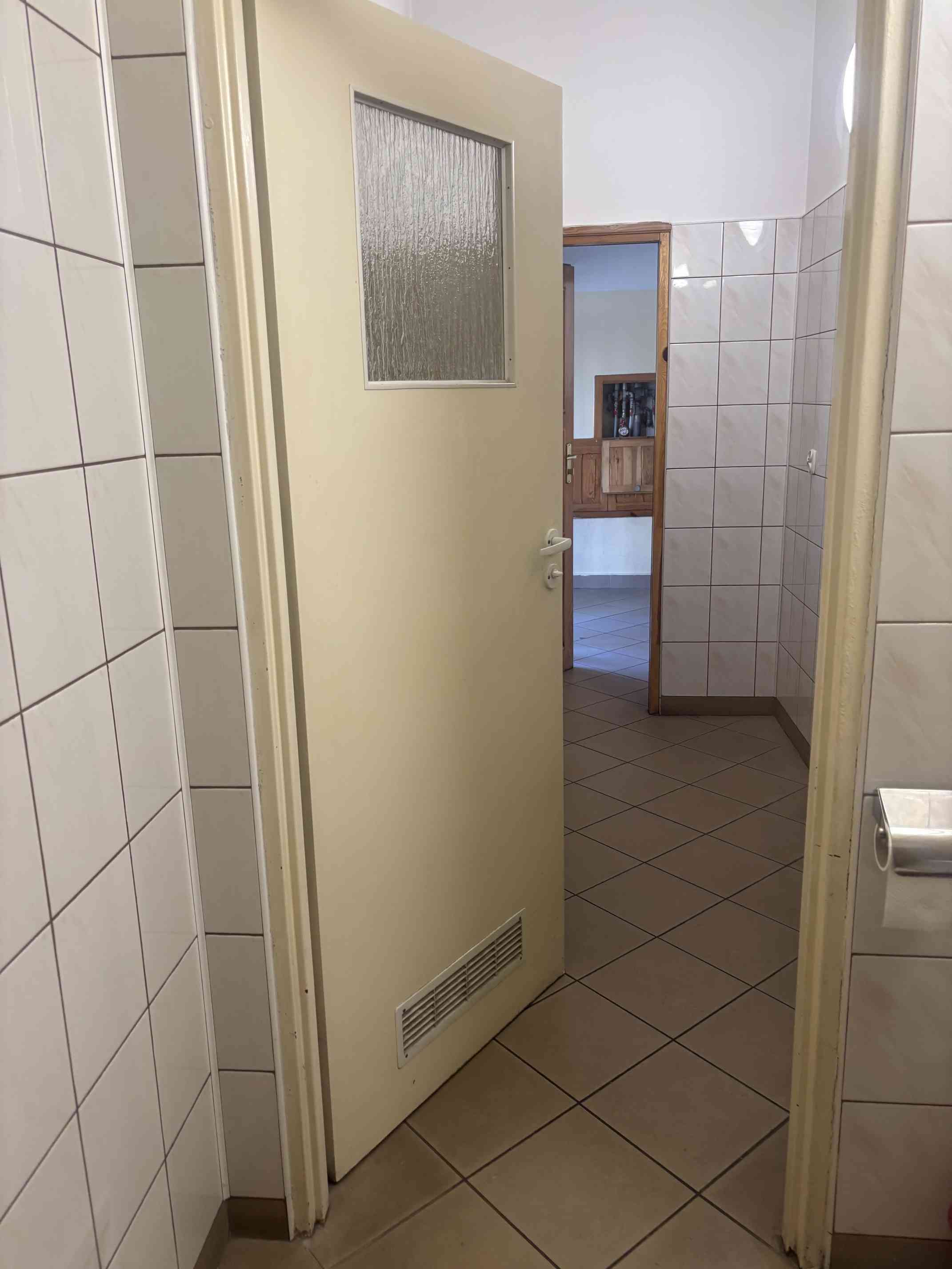 Lokal usługowy z witryną i klimatyzacją, 117 m², Brodnica - zdjęcie 6