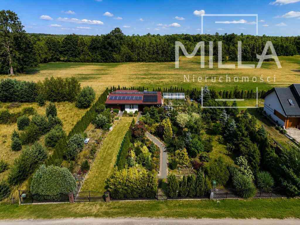 Domek całoroczny z fotowoltaiką blisko Jeziorska