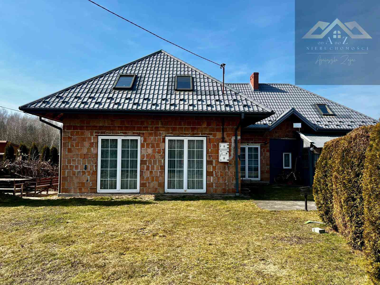 Przestronny dom do wykończenia blisko miasta