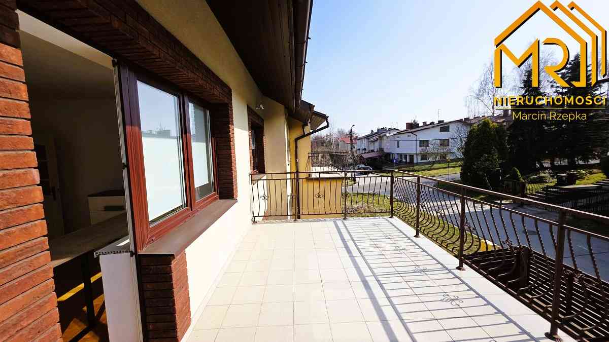 Komfortowy dom na obrzeżach miasta Tarnowa - zdjęcie 23