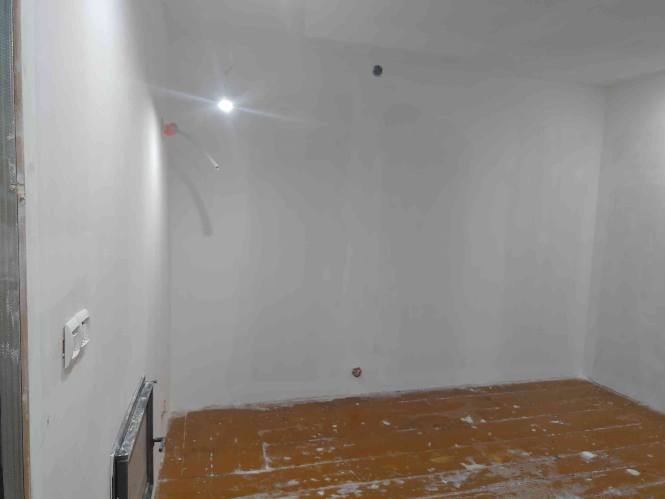 Kawalerka 33,60m2+piwnica, działka, komórka i strych - zdjęcie 4