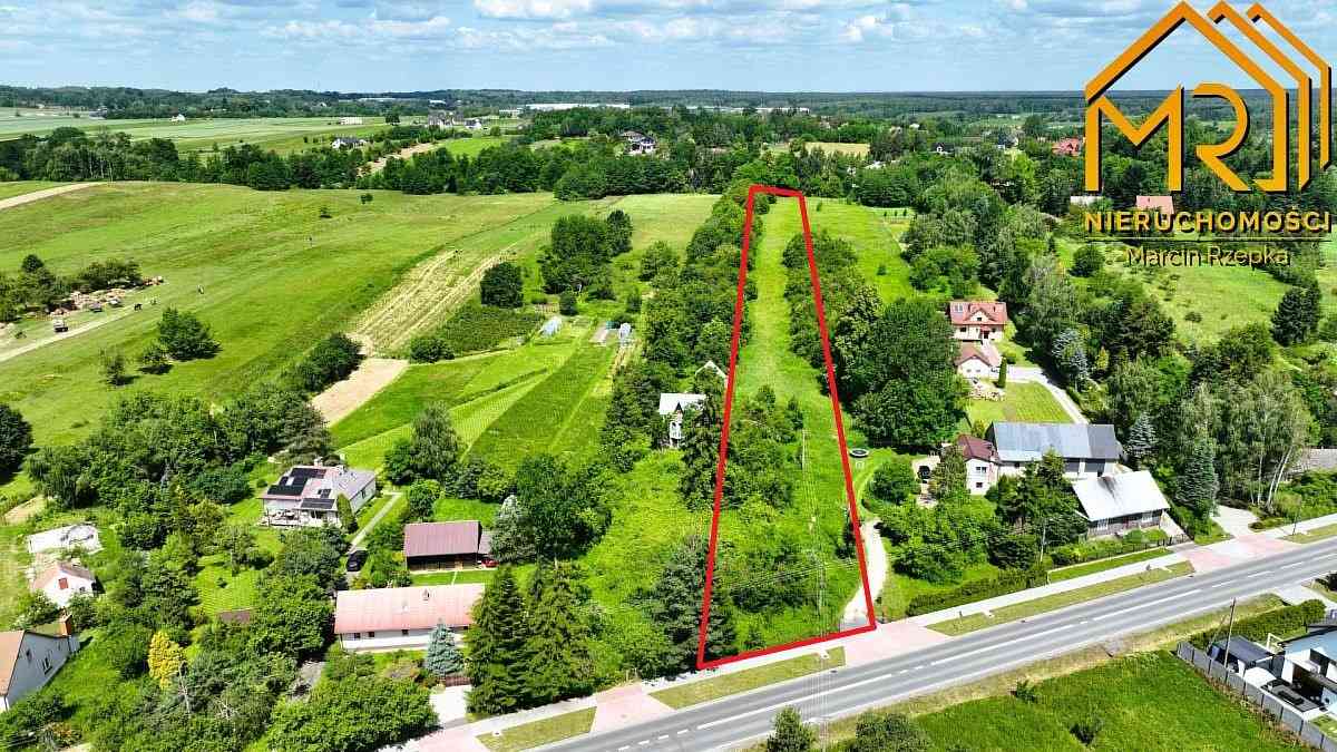 Działka budowlano-rolna z pełnym uzbrojeniem – Woj