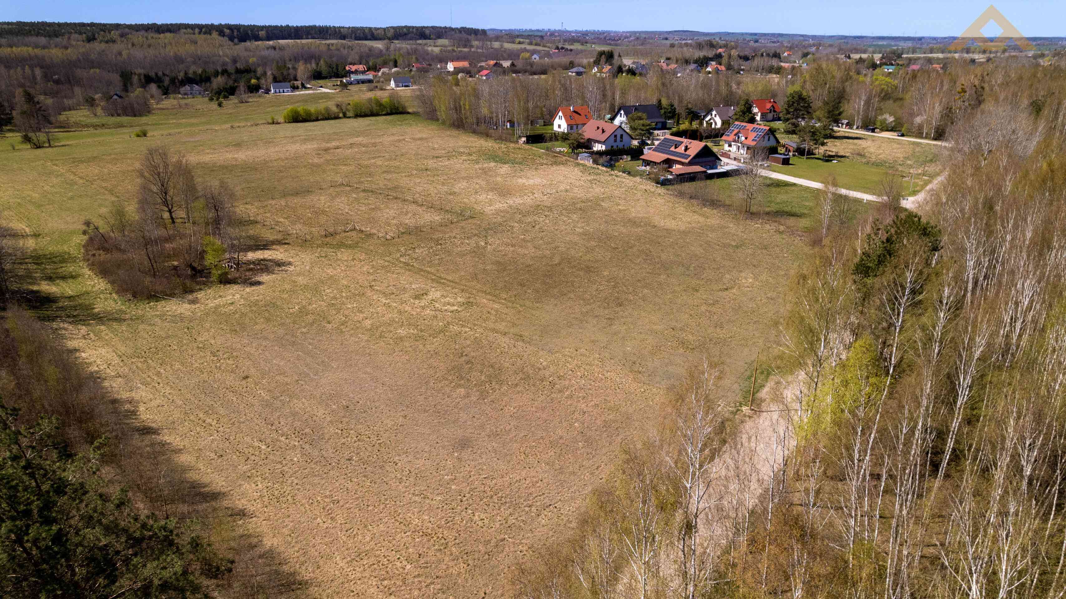 Inwestycyjna działka 4273 m²!WZ na 2 domy, potencjał podziału na 3 działki. - zdjęcie 3