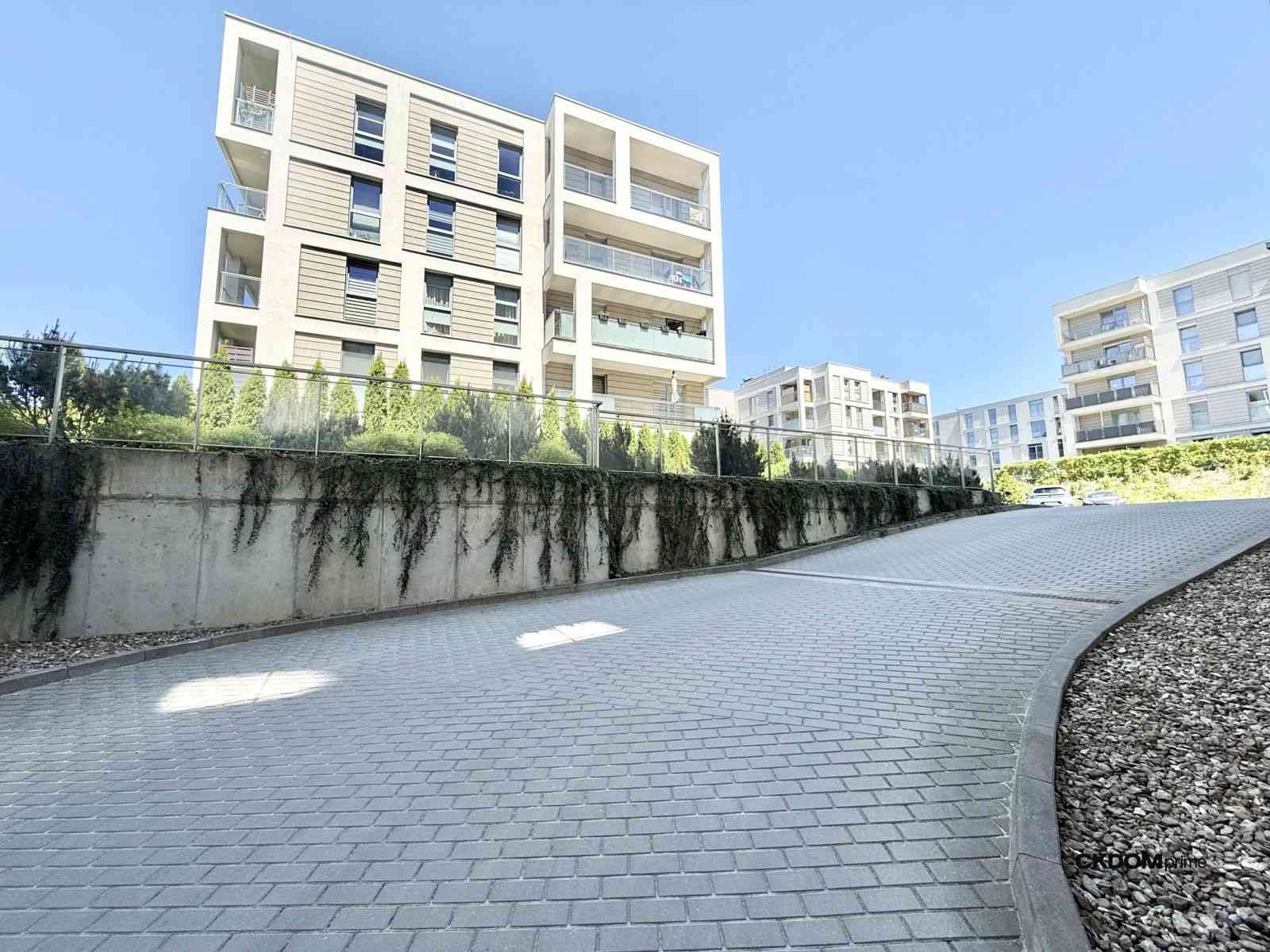 76 m2 z klimatem i prywatnym tarasem Kielce - zdjęcie 31
