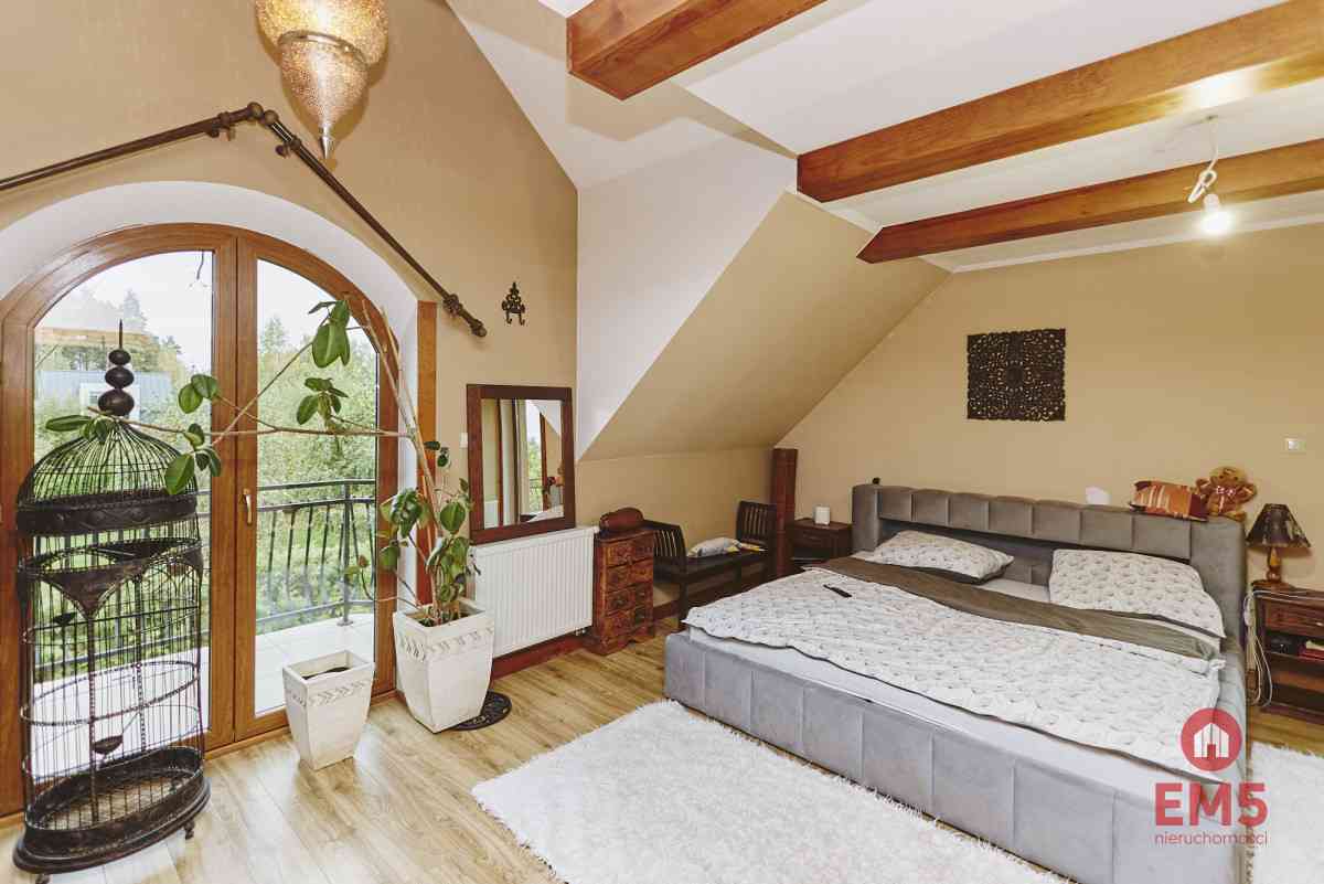 Przepiękny dom przy Necku – 200 m² - zdjęcie 11
