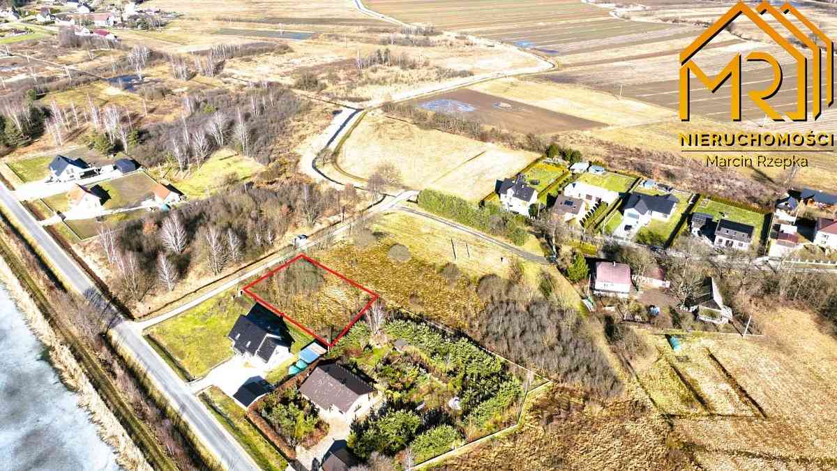 Działka budowlana 1299 m² w gm. Szczurowa