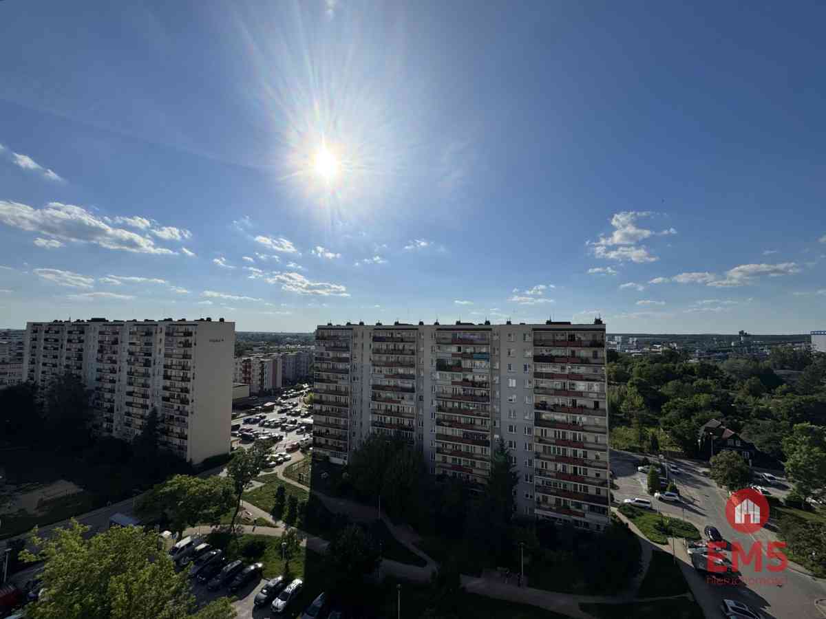 M2 z oddzielną kuchnią - zdjęcie 13