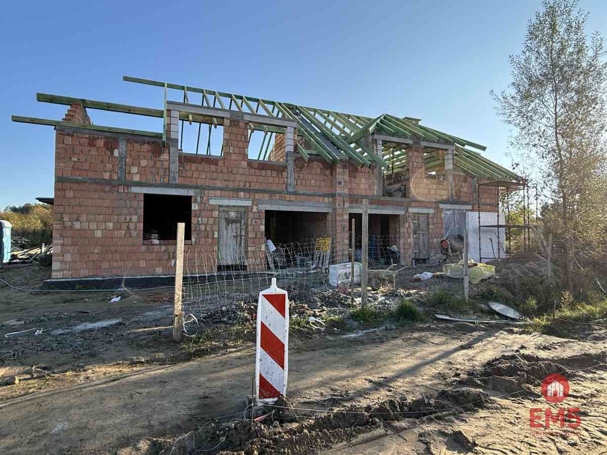 Mieszkanie 3 pokojowe z ogródkiem - zdjęcie 1