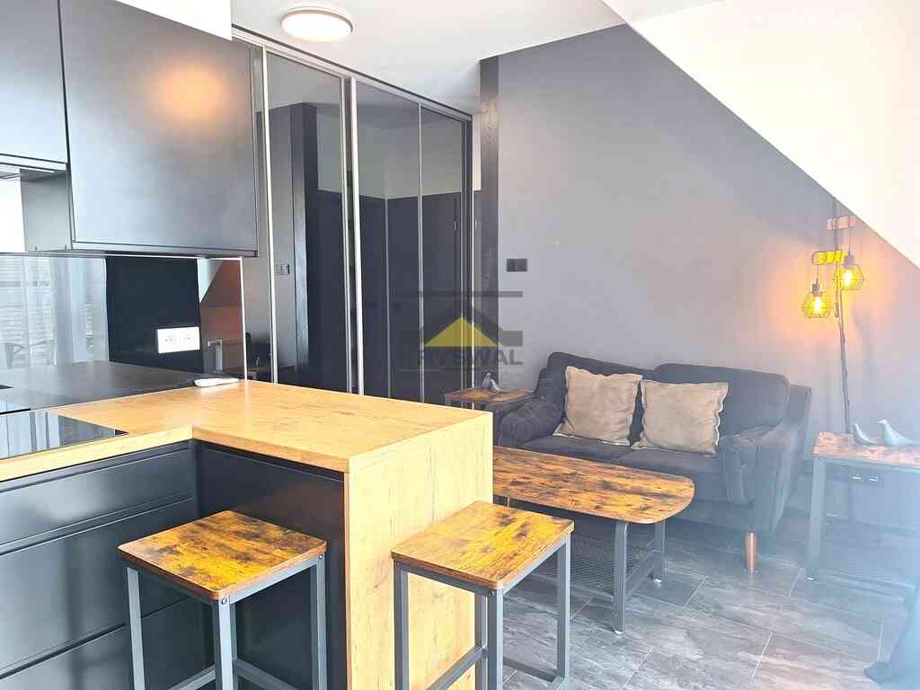 Nowoczesne mieszkanie z balkonem, centrum - zdjęcie 2