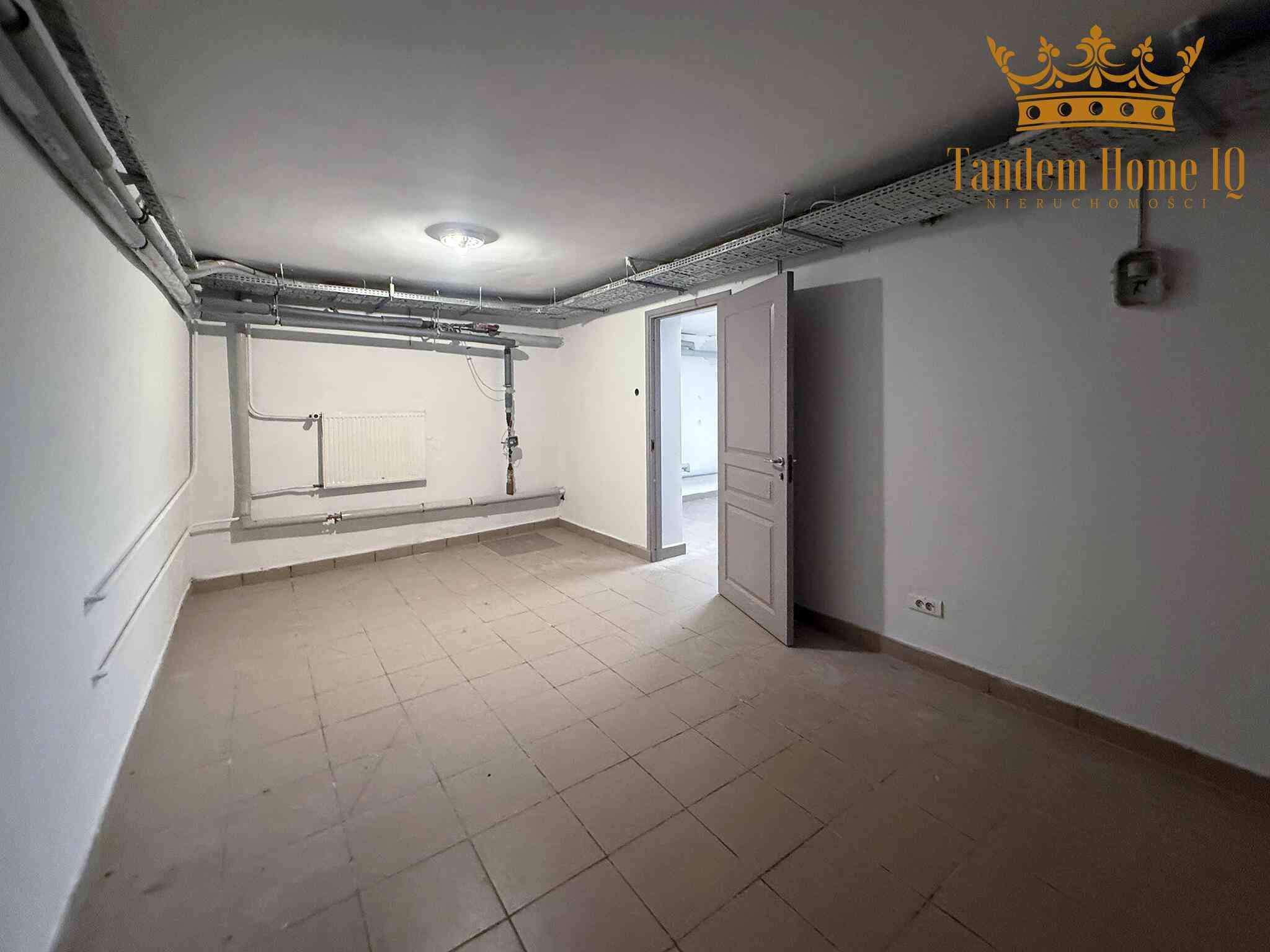Na wynajem lokal usługowy 55,5m2 na Targowej, parter, witryny, ruch - zdjęcie 6