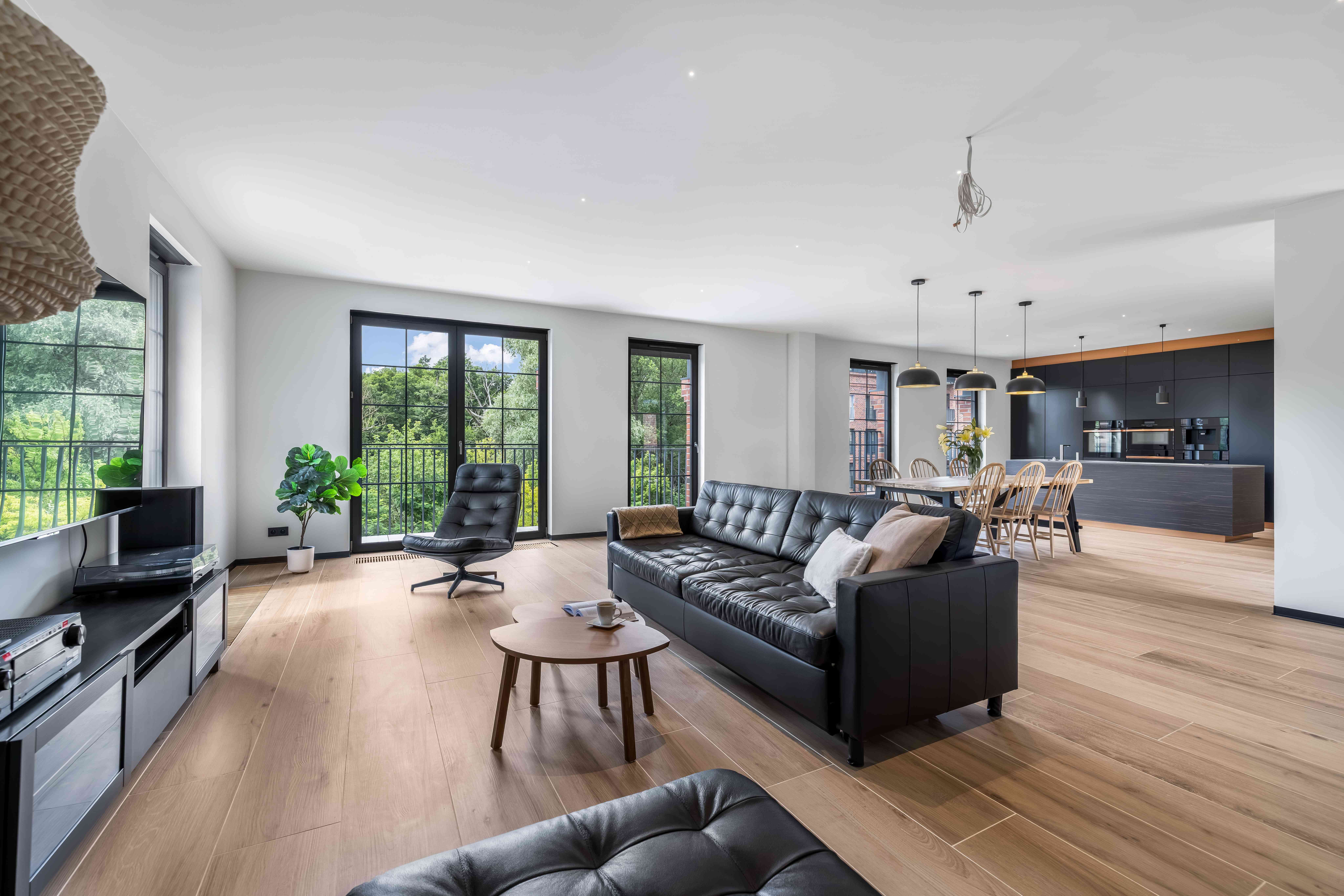 Loft 174 m² z ogrodem zimowym i 2 tarasami, Poznań Zieliniec