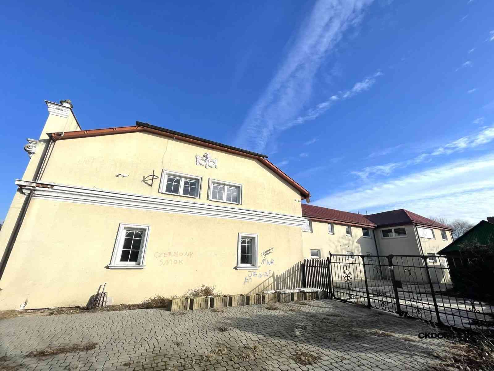 Pałac Łazienkowski – centrum Staszowa - zdjęcie 12