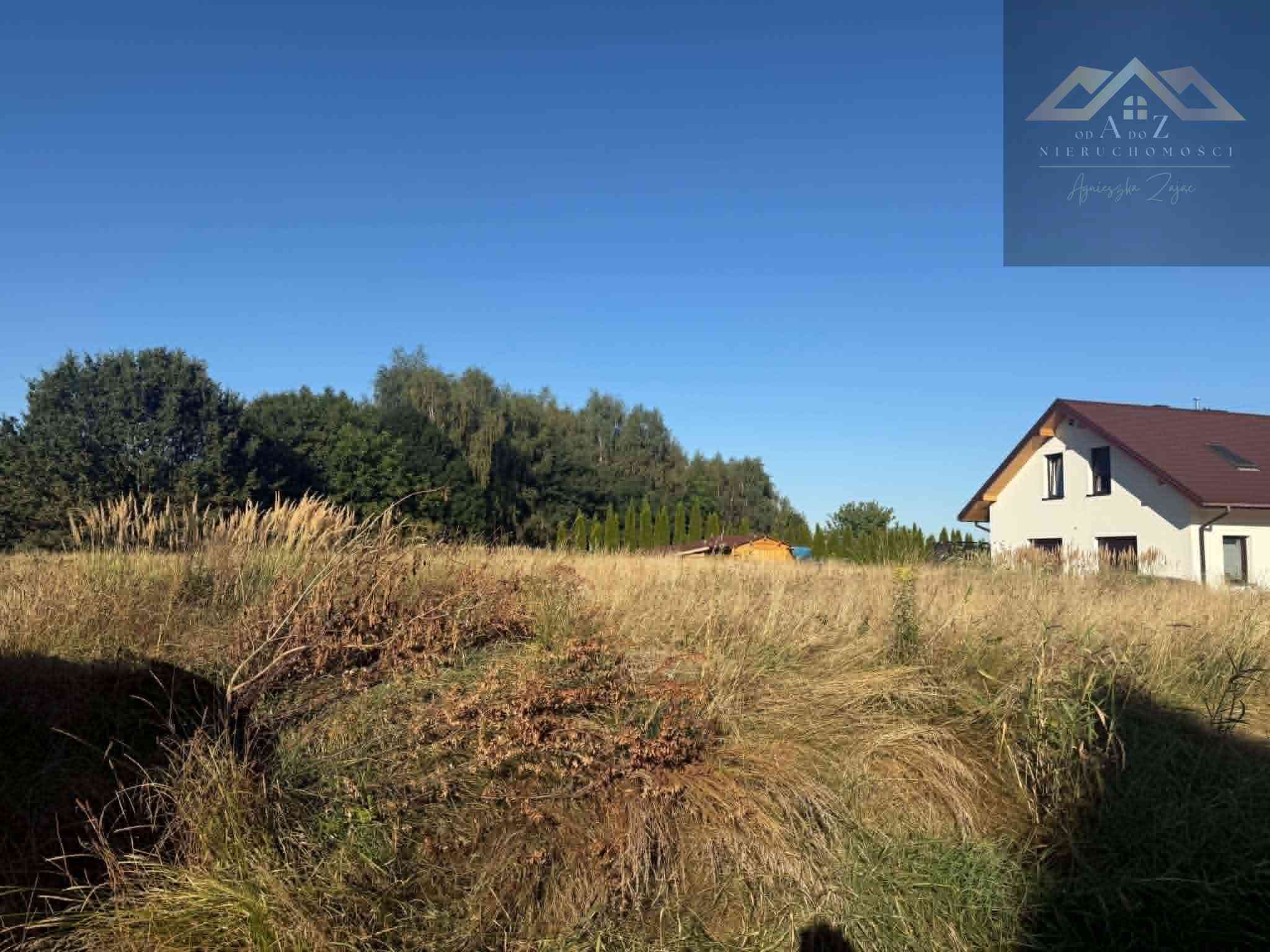 Piękna widokowa działka budowlana w centrum wsi - zdjęcie 6