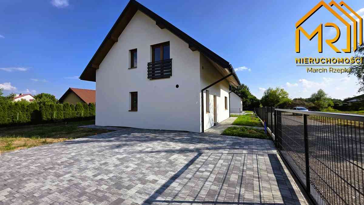 Dom w stanie deweloperskim w Woli Rzędzińskiej
 - zdjęcie 2