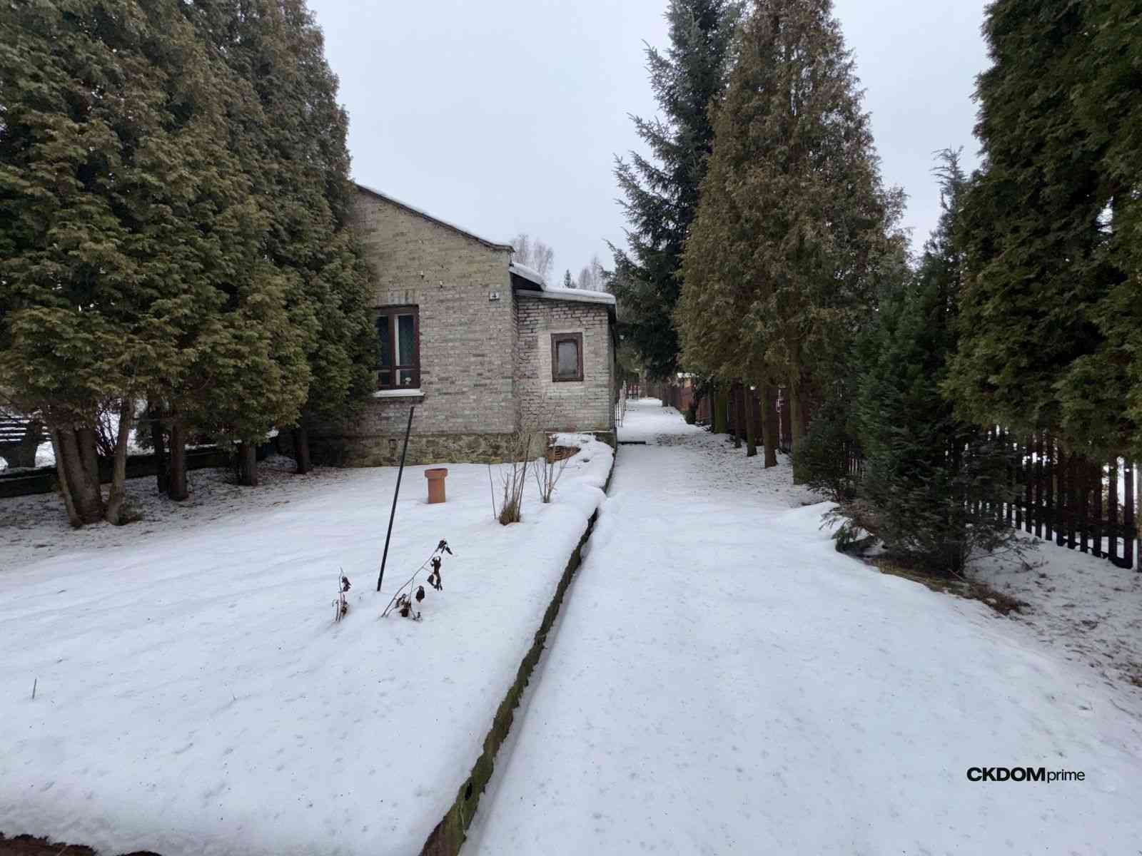 Dwa budynki mieszkalne i ponad 2000 m² gruntu w Starachowicach - zdjęcie 16