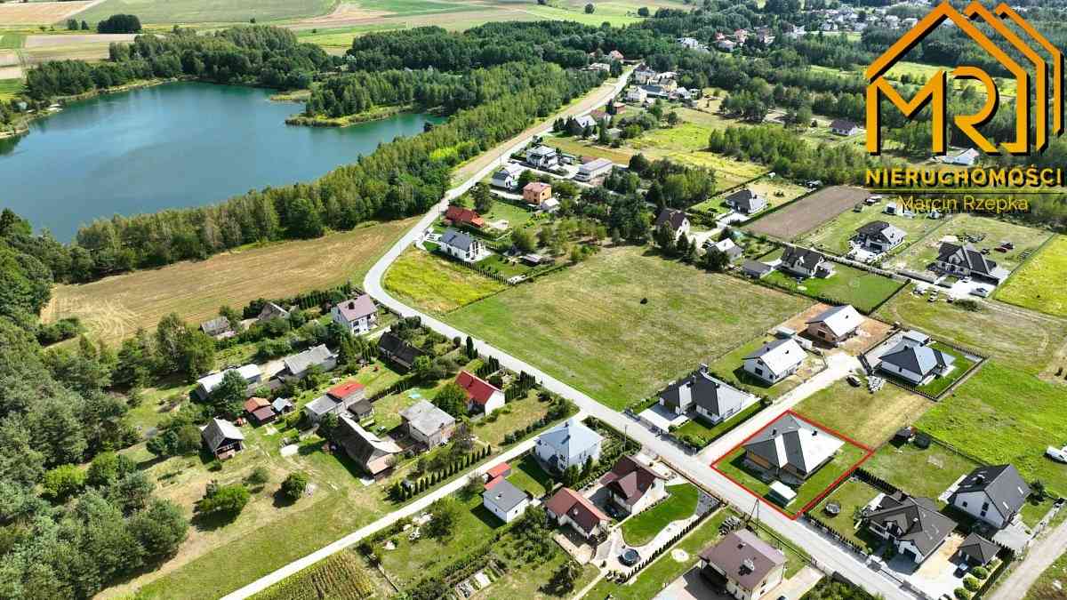 Dom parterowy z antresolą – Wierzchosławice, 13 km - zdjęcie 2