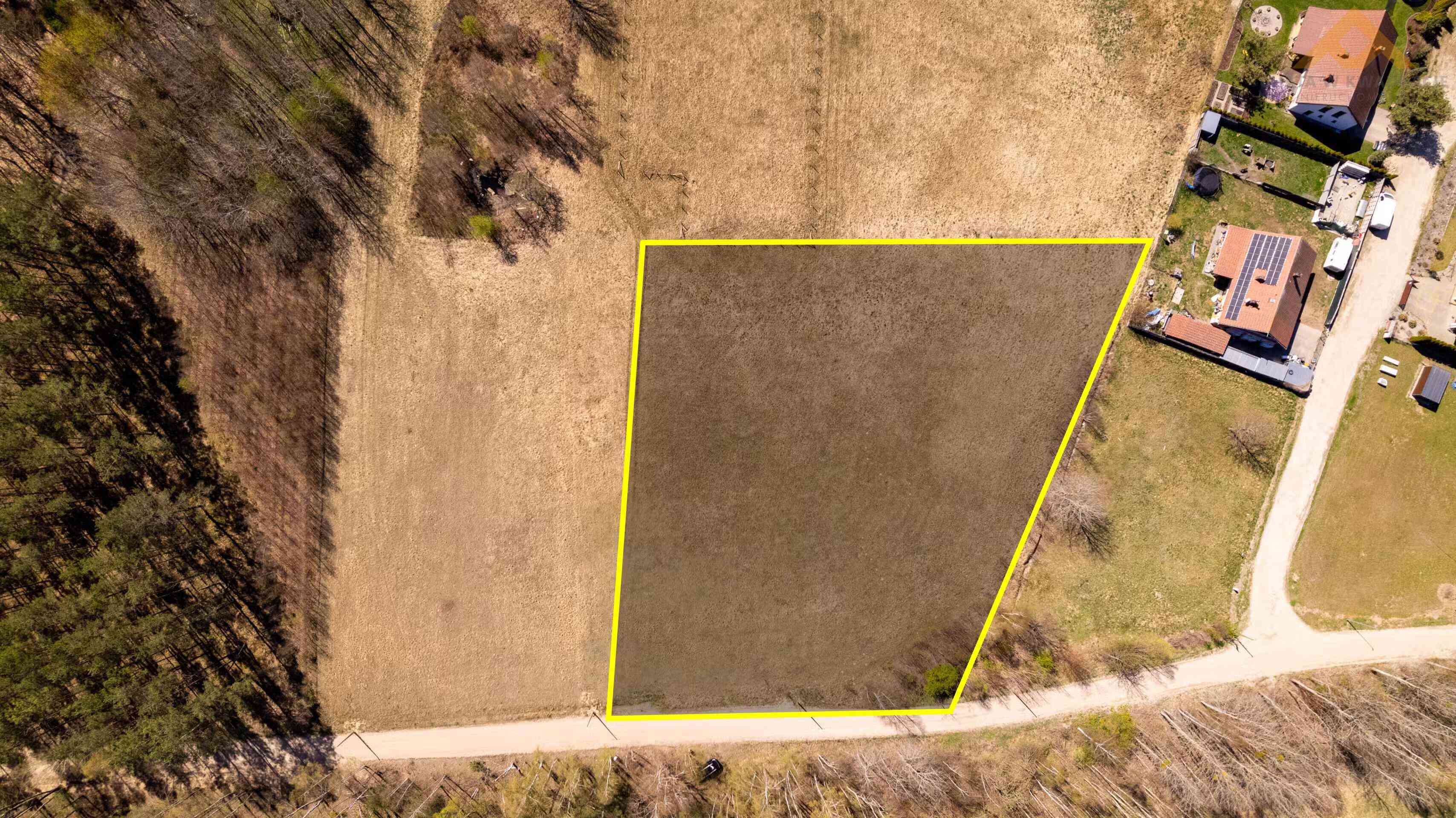 Inwestycyjna działka 4273 m²!WZ na 2 domy, potencjał podziału na 3 działki.