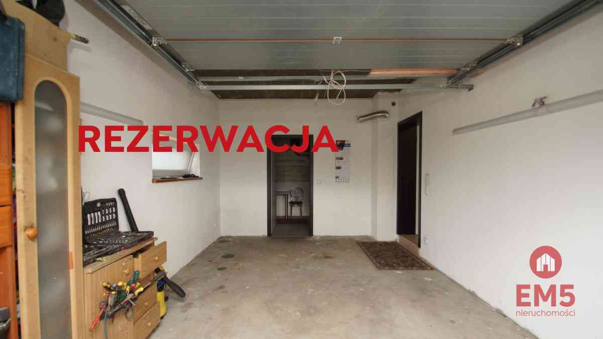 Wolnostojacy dom w spokojnej okolicy - zdjęcie 10
