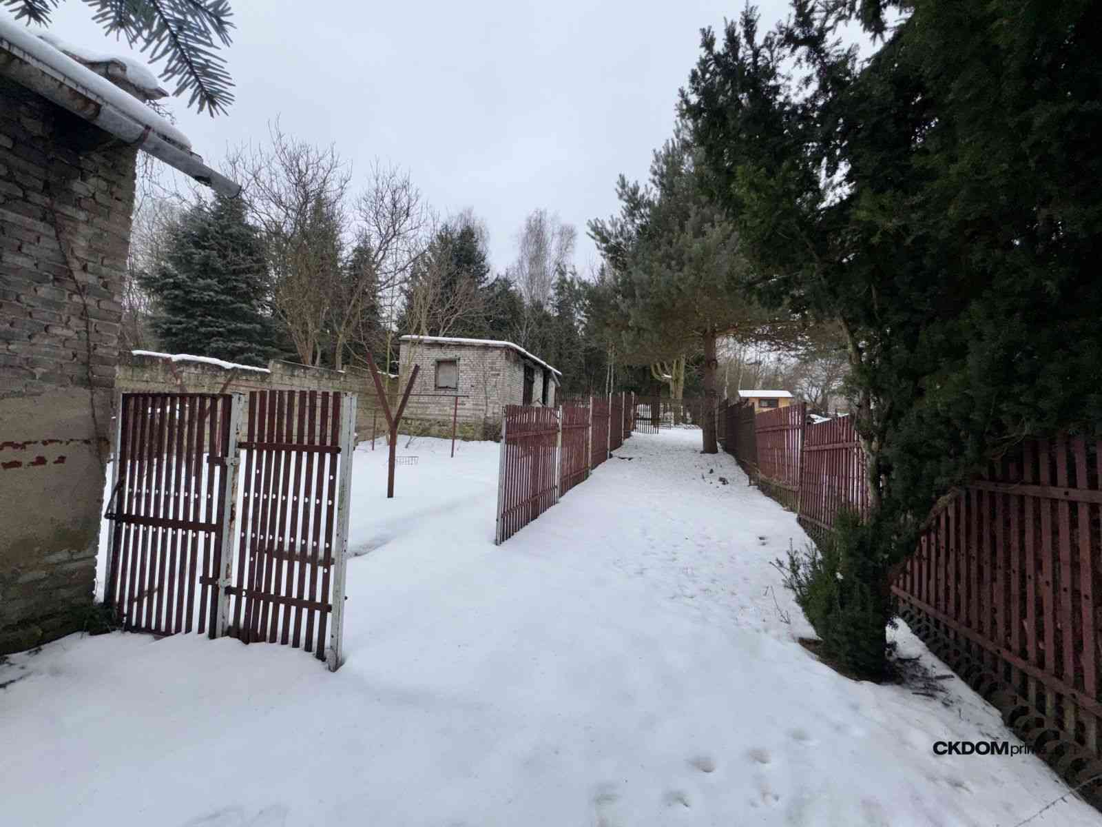 Dwa budynki mieszkalne i ponad 2000 m² gruntu w Starachowicach - zdjęcie 13