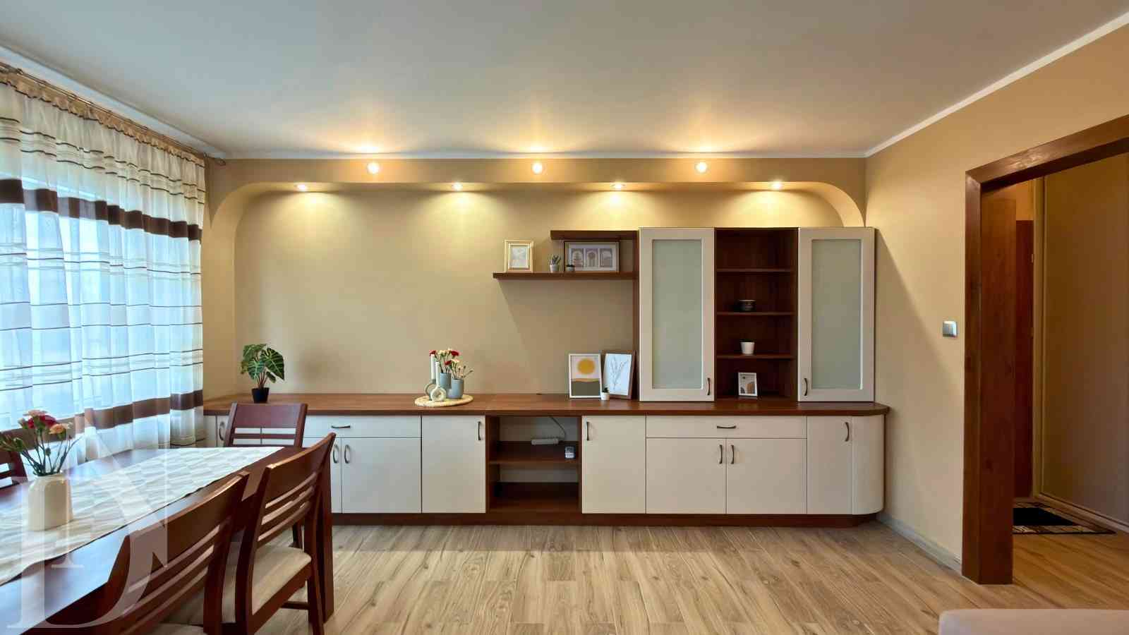 42 m² po remoncie Klimatyzacja Balkon Hajnówka  - zdjęcie 2