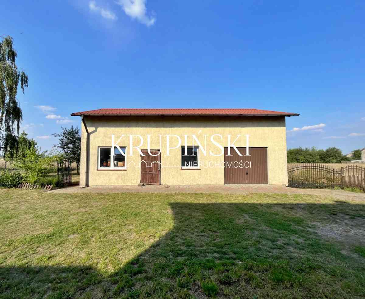Dom z bardzo dużą działką. 2 garaże. - zdjęcie 11