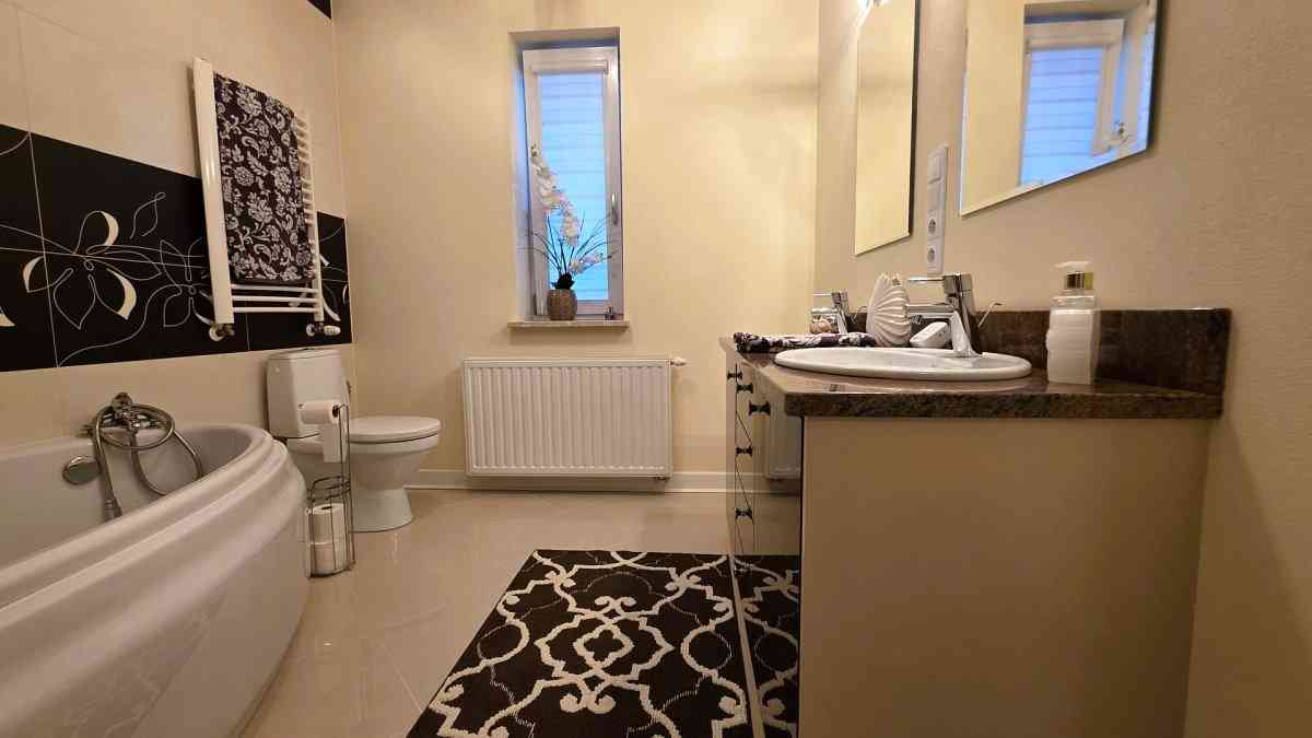 Dom w wysokim standardzie – centrum Laskówki Chorą - zdjęcie 26
