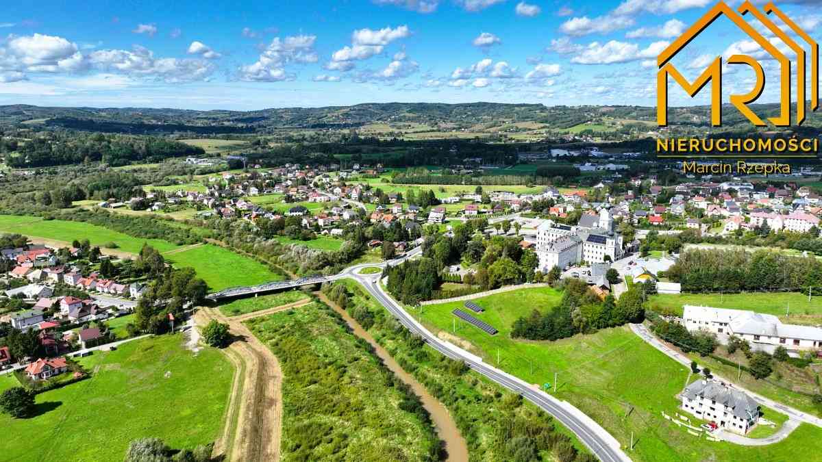 Dom z dużą działką 1,53 ha w centrum Tuchowa - zdjęcie 23