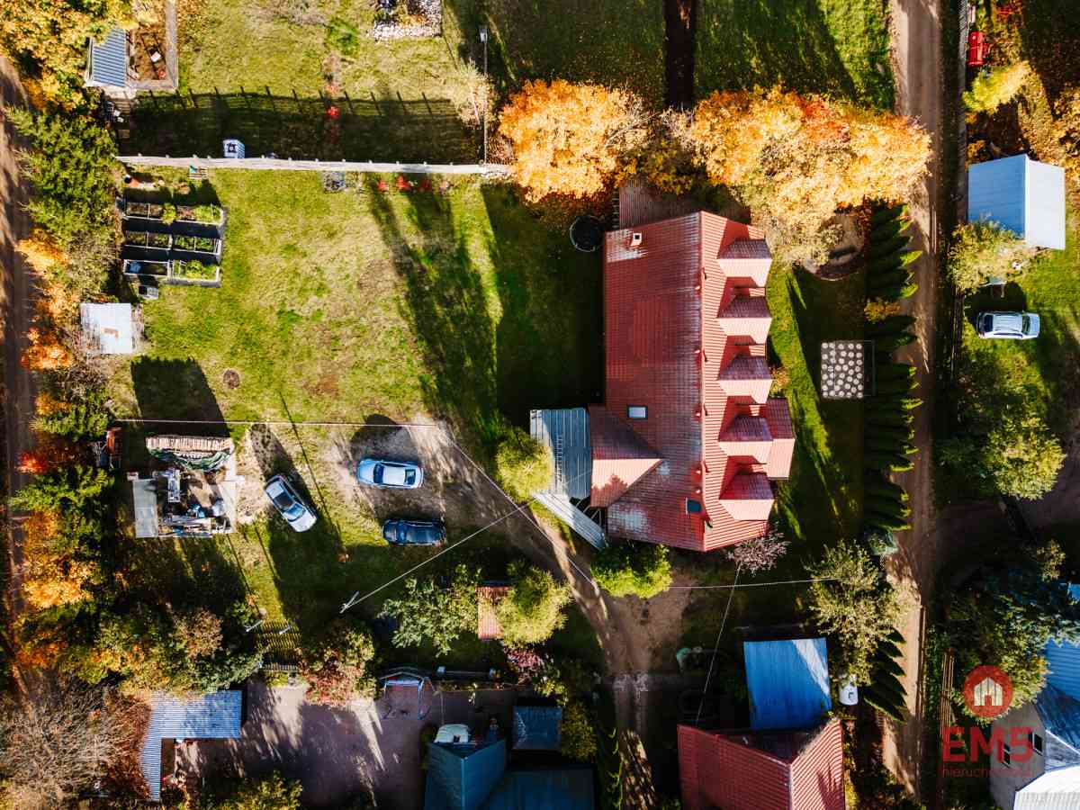 Dom drewniany 230 m² z 5 pokojami i salą na 40 osób - zdjęcie 6