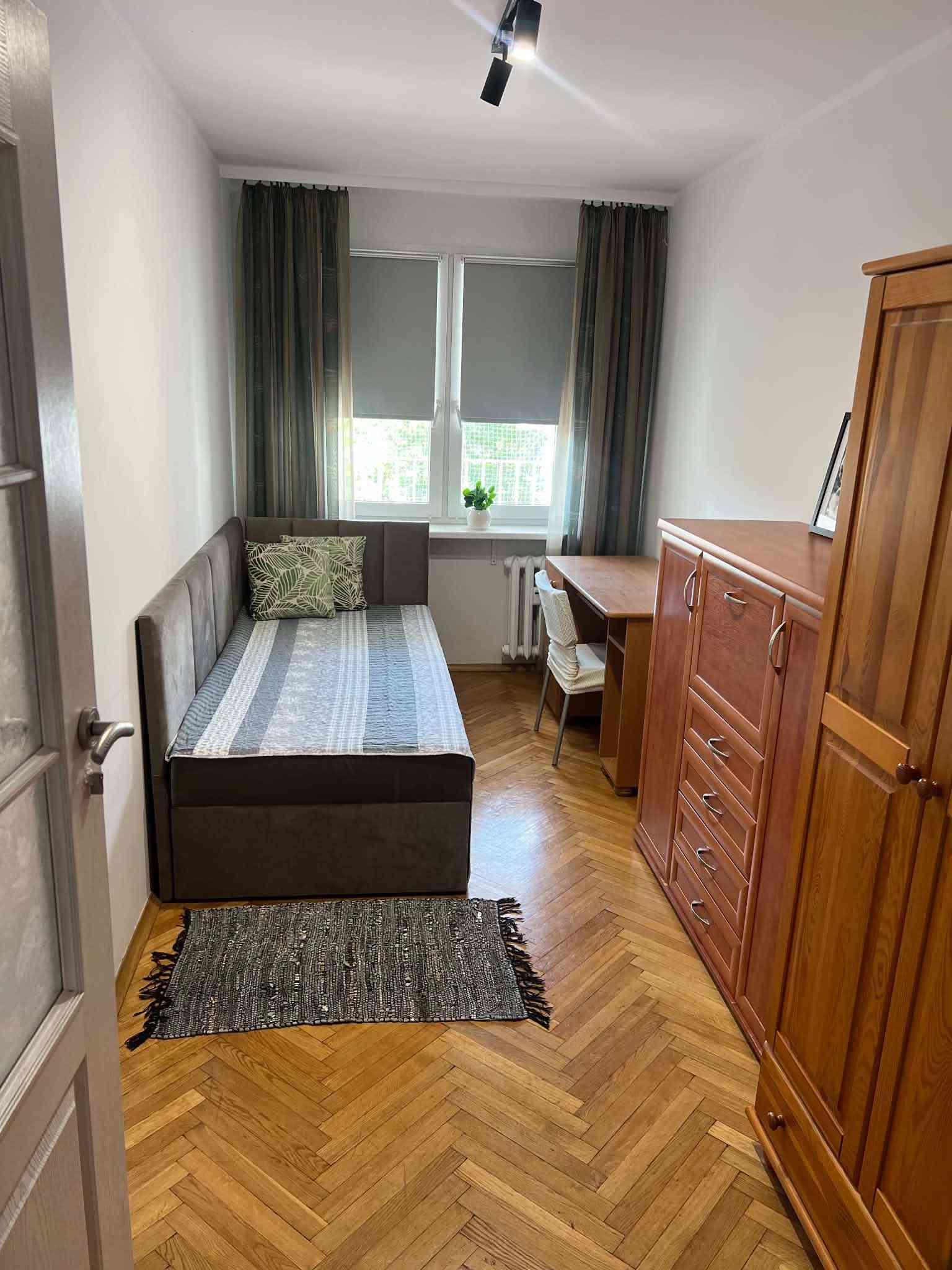 Wynajmę 3 osobne pokoje, balkon, ul.Daszyńskiego - zdjęcie 4