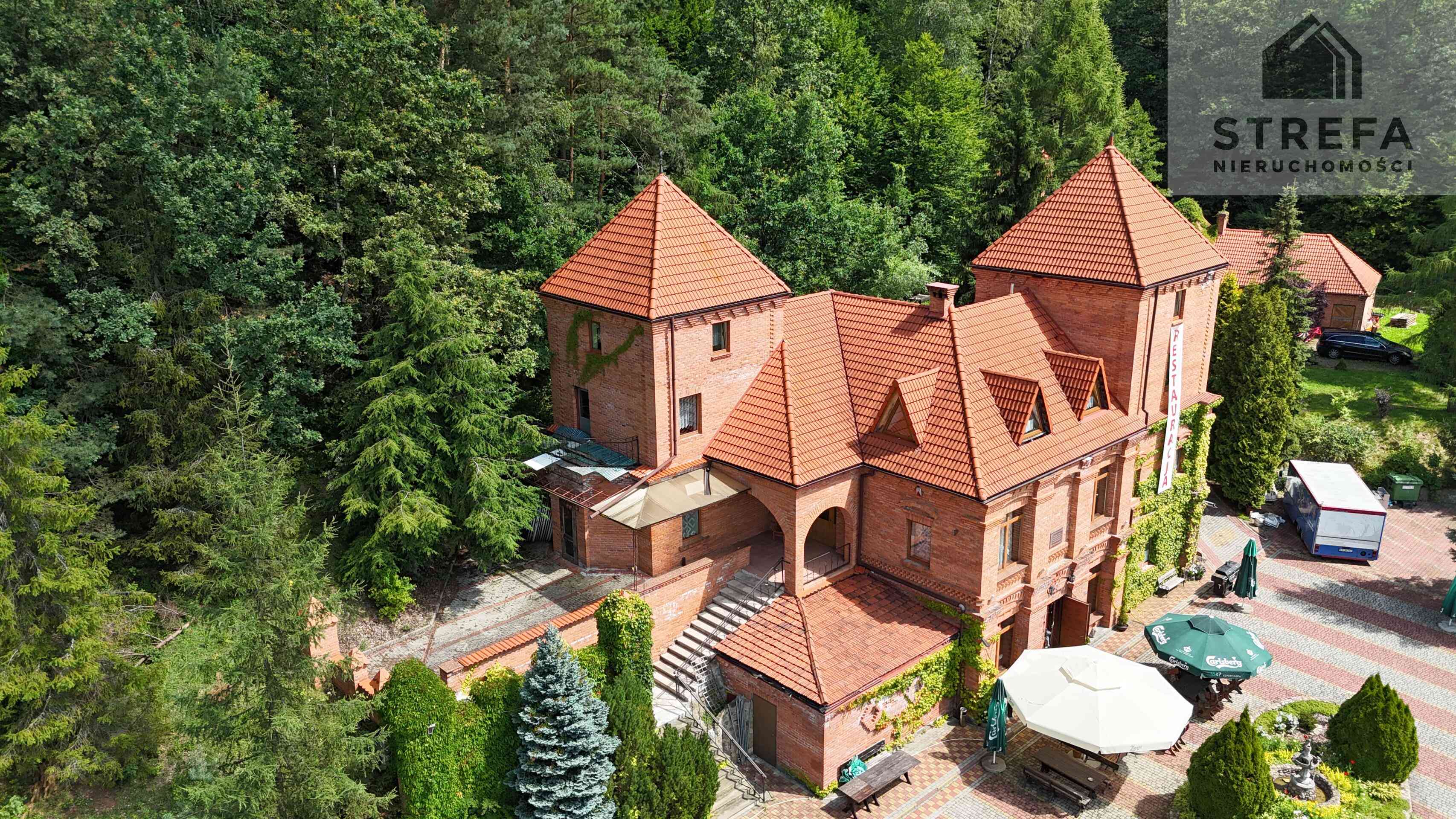 Zamek, hotel, restauracja, gotowy biznes - zdjęcie 4