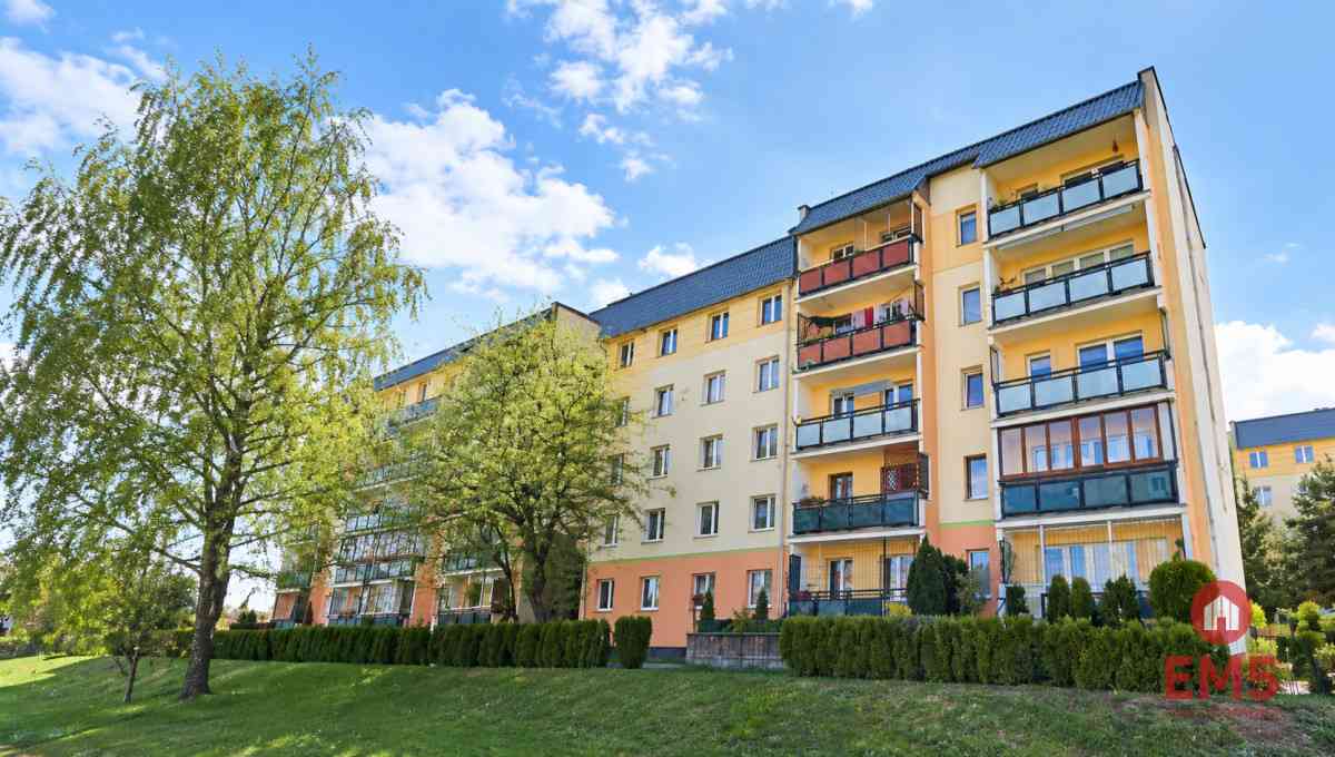 Zadbane mieszkanie na parterze - zdjęcie 7