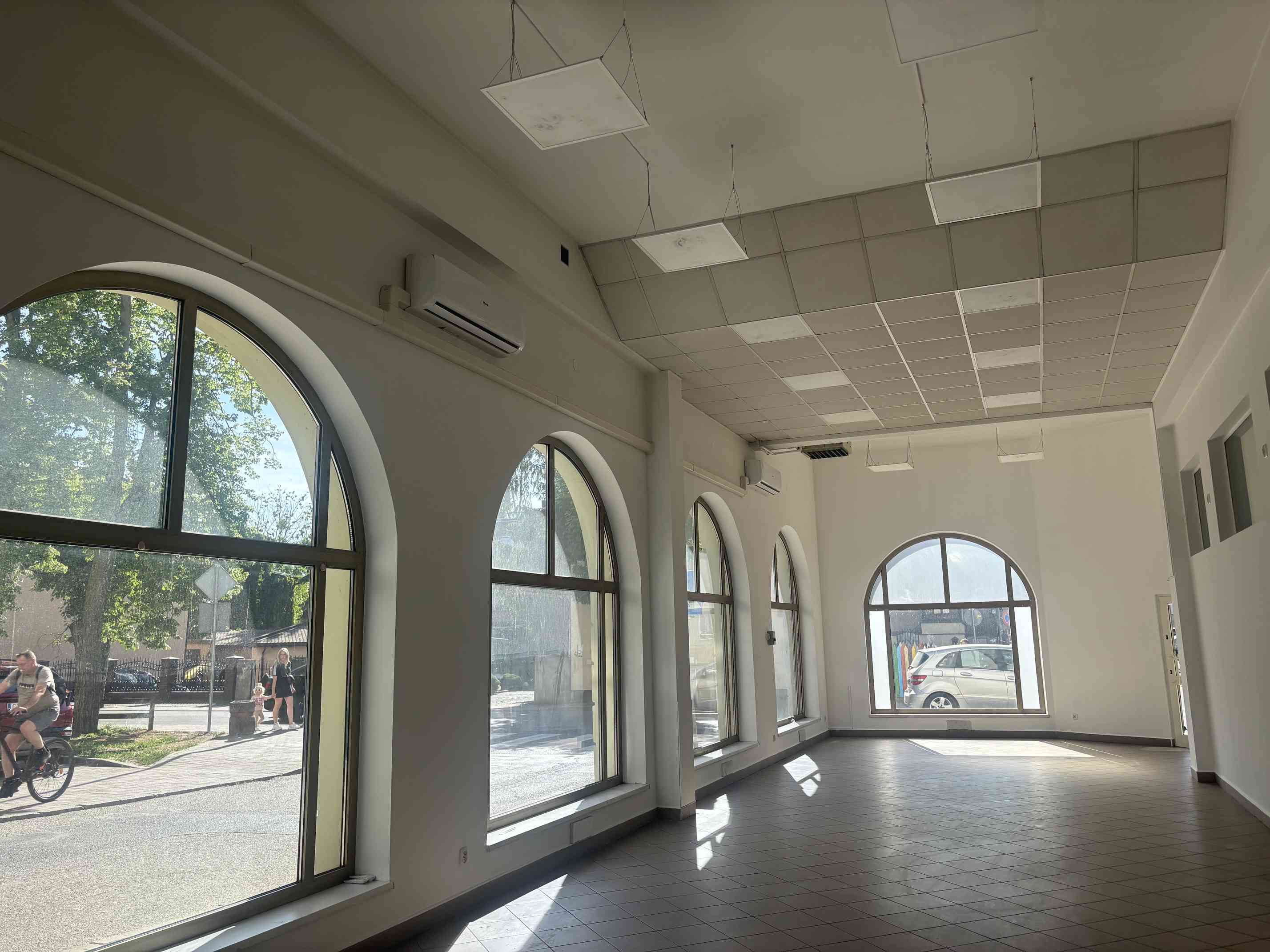 Lokal usługowy z witryną i klimatyzacją, 117 m², Brodnica - zdjęcie 10