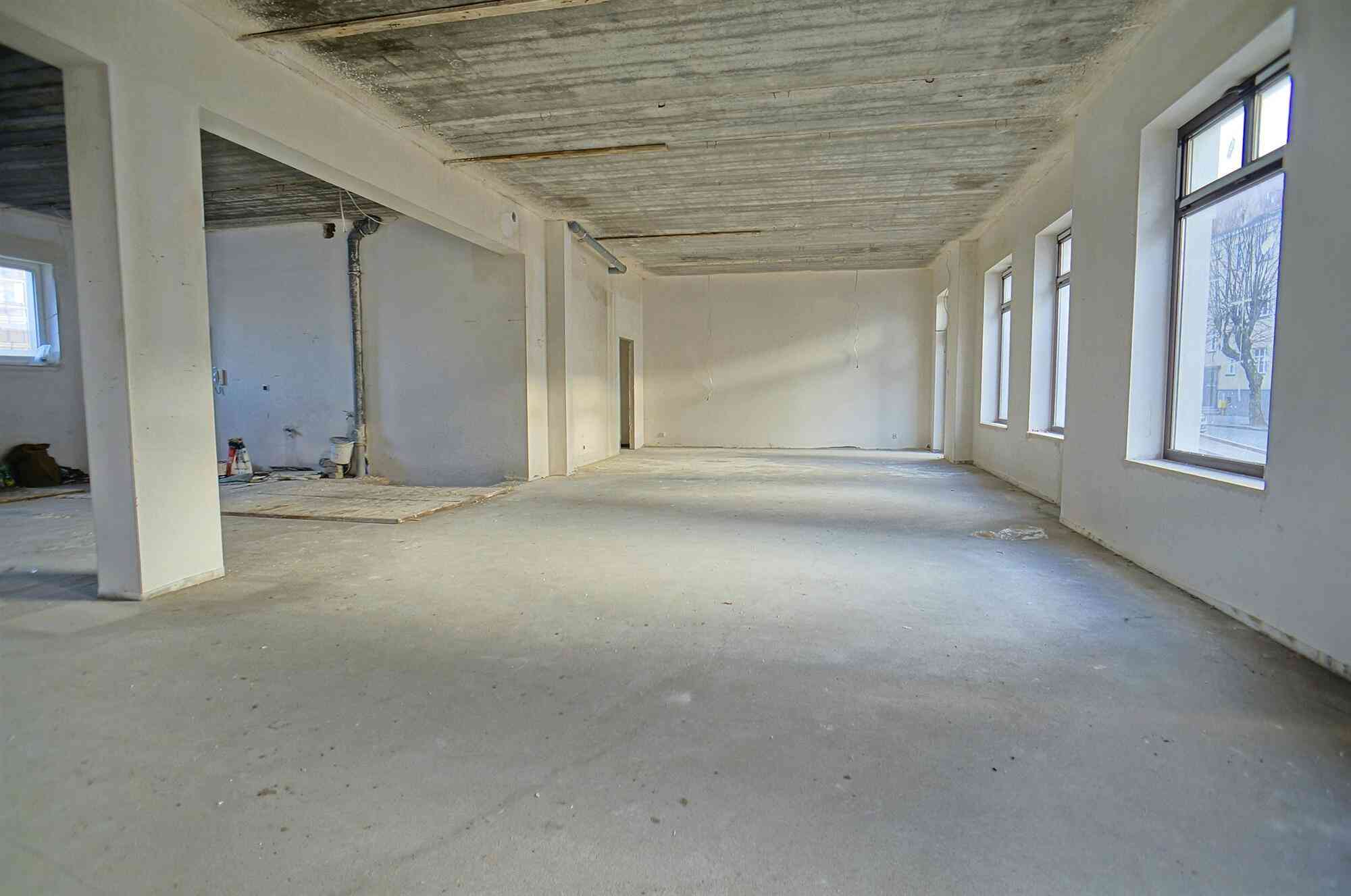 Dwupoziomowy lokal w centrum Ełku - zdjęcie 6