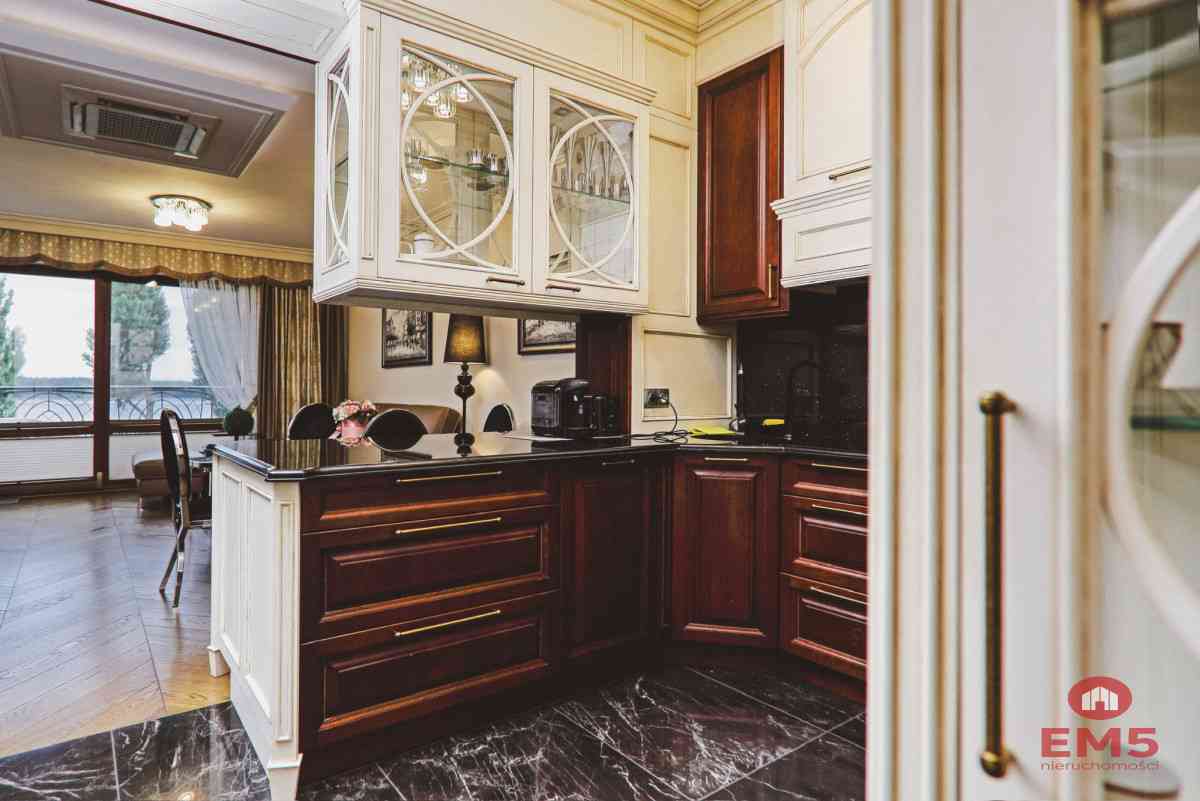 Dwupoziomowy Apartament z Panoramą na Jezioro - zdjęcie 5