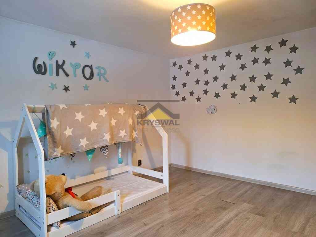 Dom z dużą działką I garażami, bliskio jeziora! - zdjęcie 20