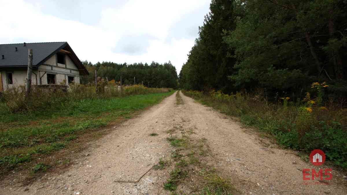 Dom w otoczeniu lasu | działka 2400 m² - zdjęcie 21