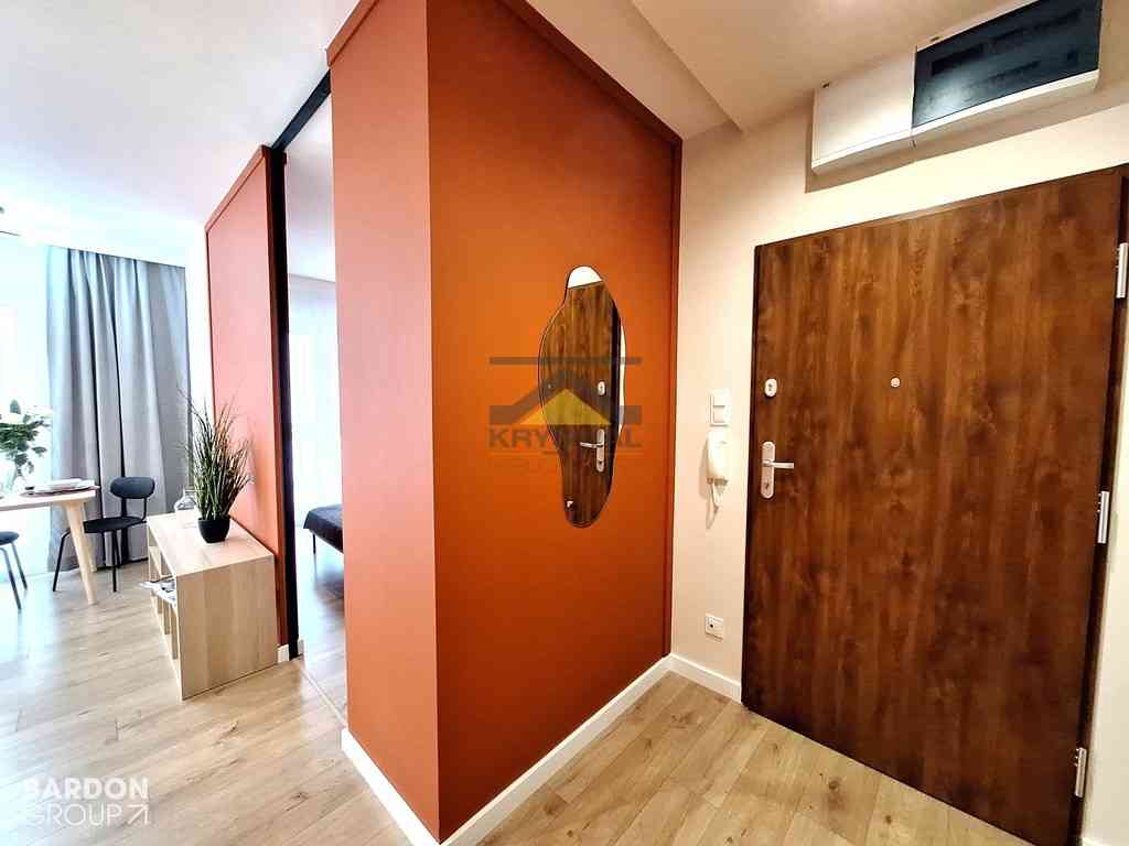 Apartament w centrum miasta z dużym tarasem! - zdjęcie 9