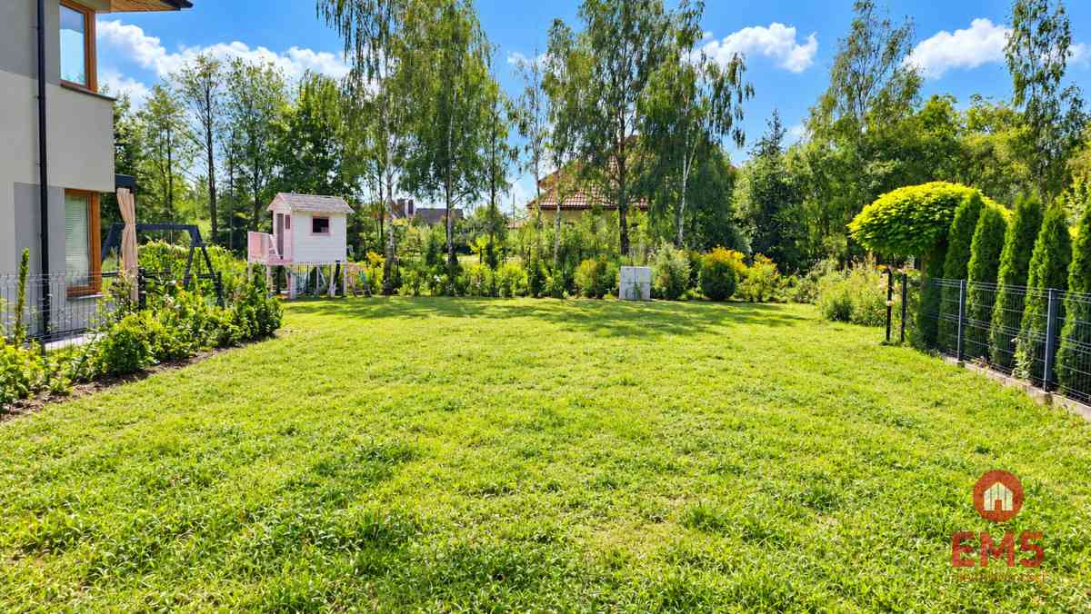 Działka budowlana 668 m2 - zdjęcie 2