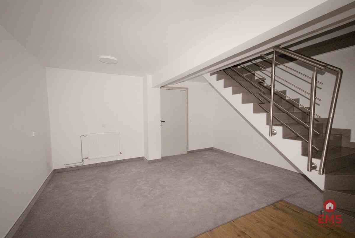 Budynek 430m2*Dom Ul. Stroma - zdjęcie 8