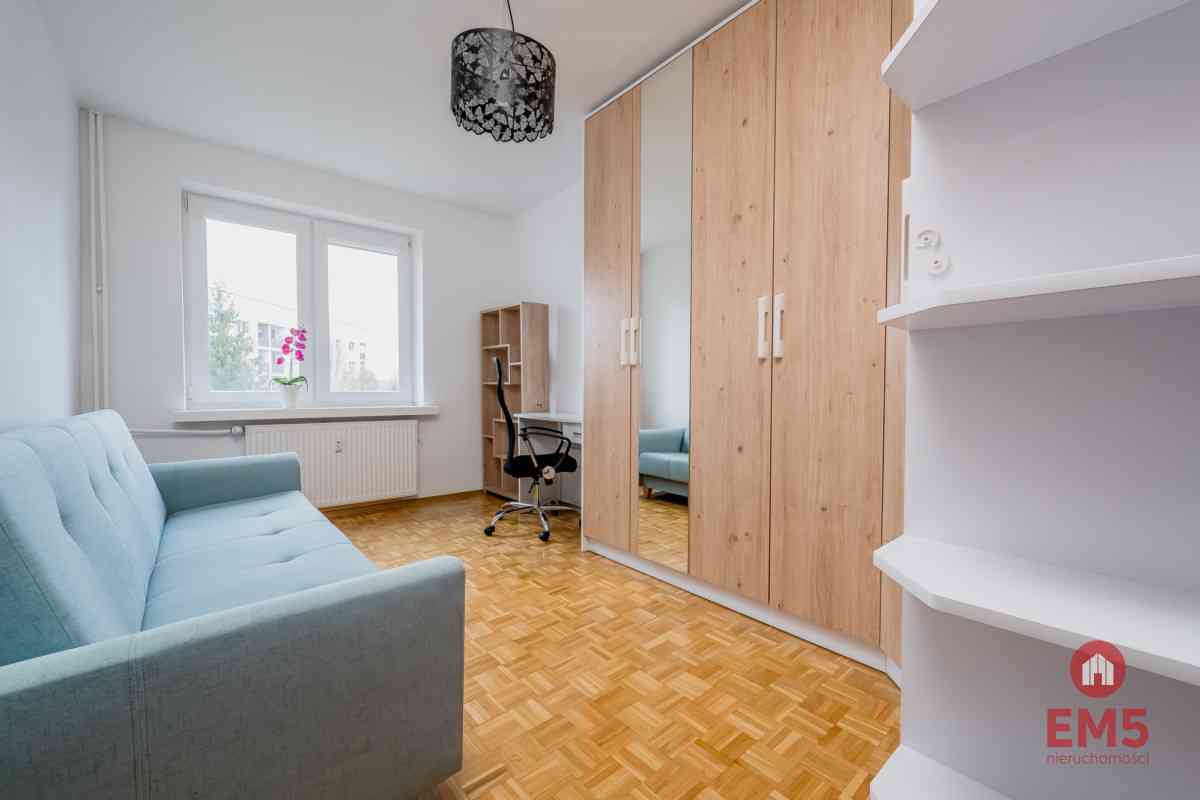 Przytulne dwustronne mieszkanie z loggią - zdjęcie 5