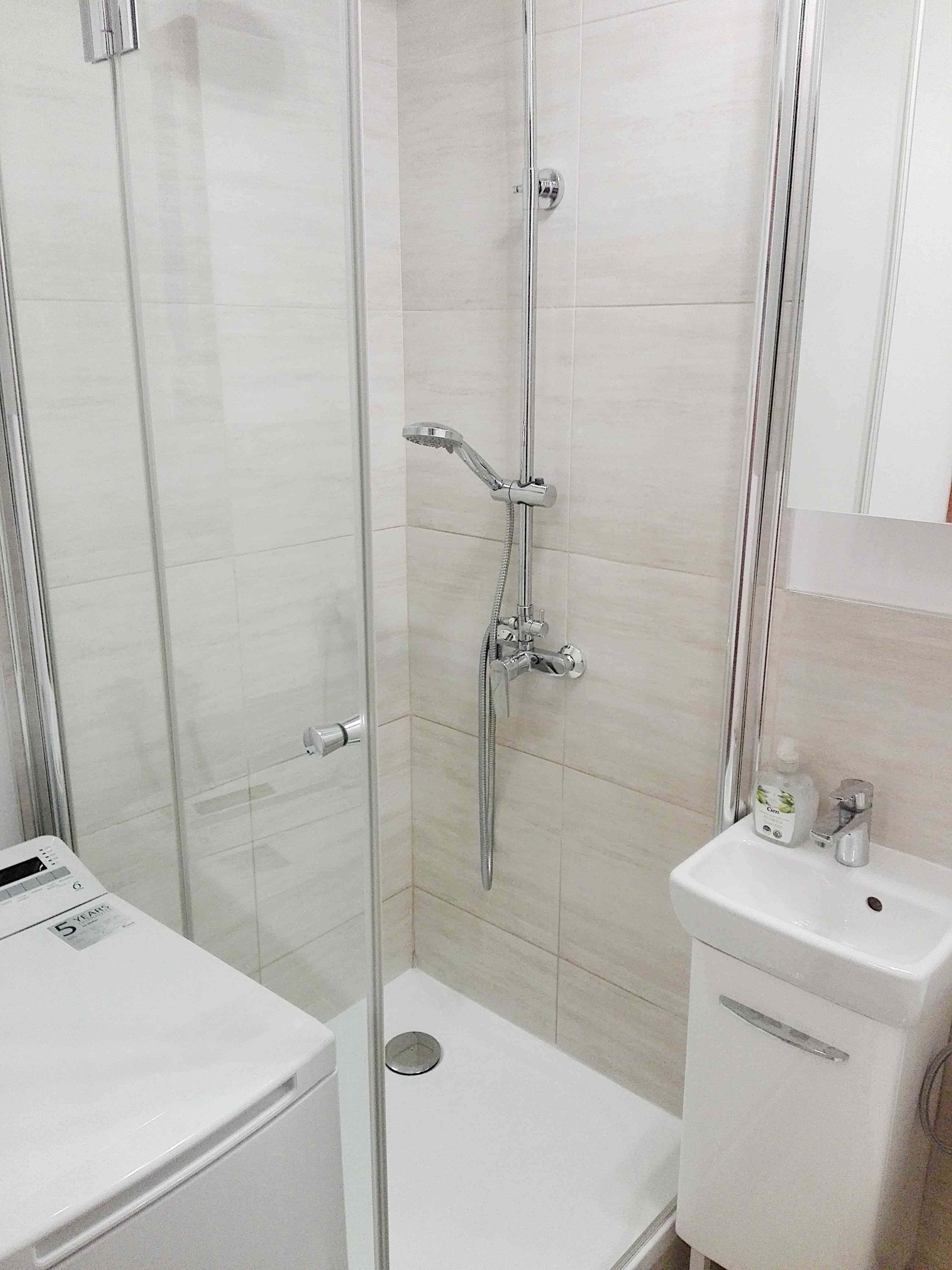 Mieszkanie dwupokojowe z loggią (4 piętro/pokoje rozkładowe/40 m²) - zdjęcie 9