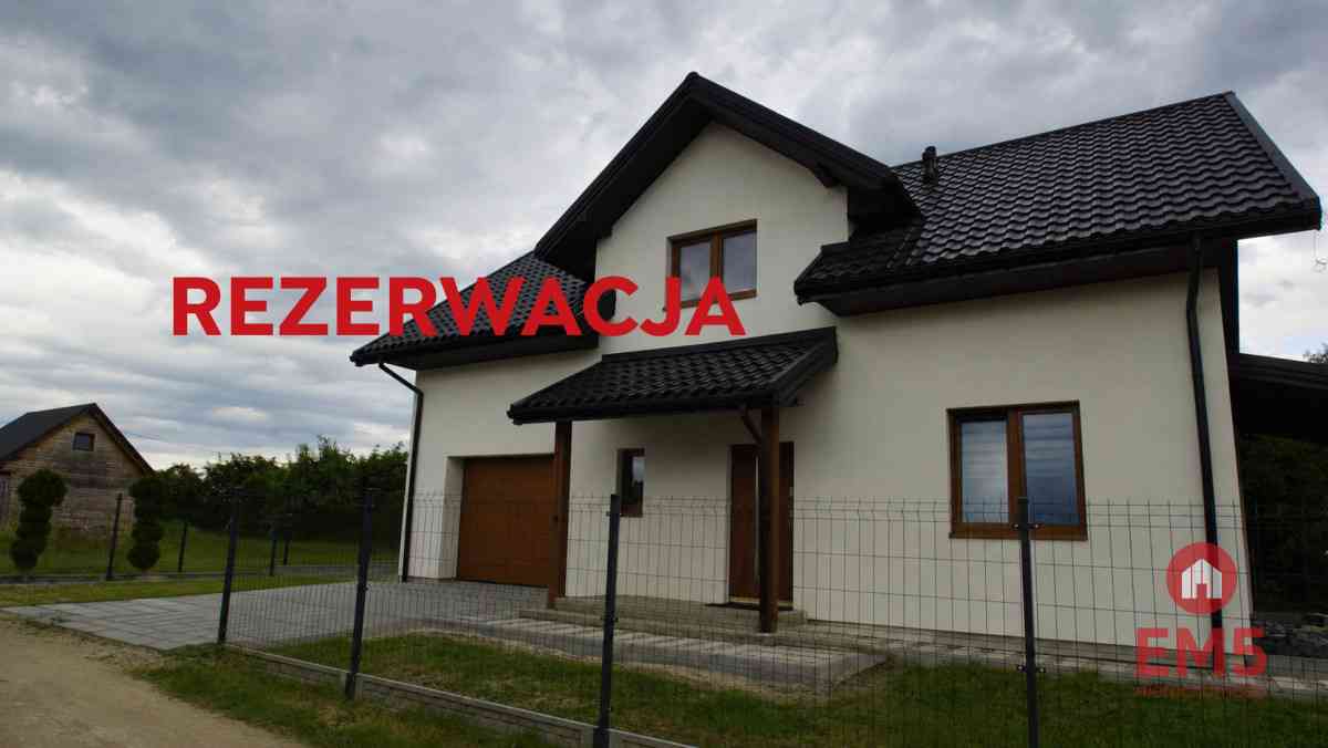 Wolnostojacy dom w spokojnej okolicy - zdjęcie 2