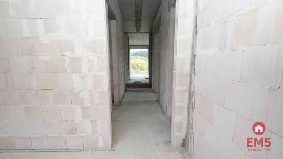 Dom w otoczeniu lasu | działka 2400 m² - zdjęcie 6