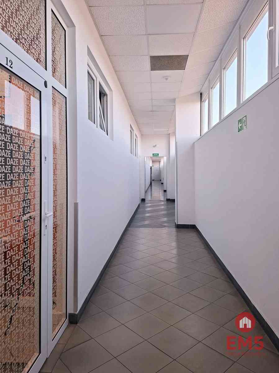 Magazyn z rampą 160 m2 - zdjęcie 6